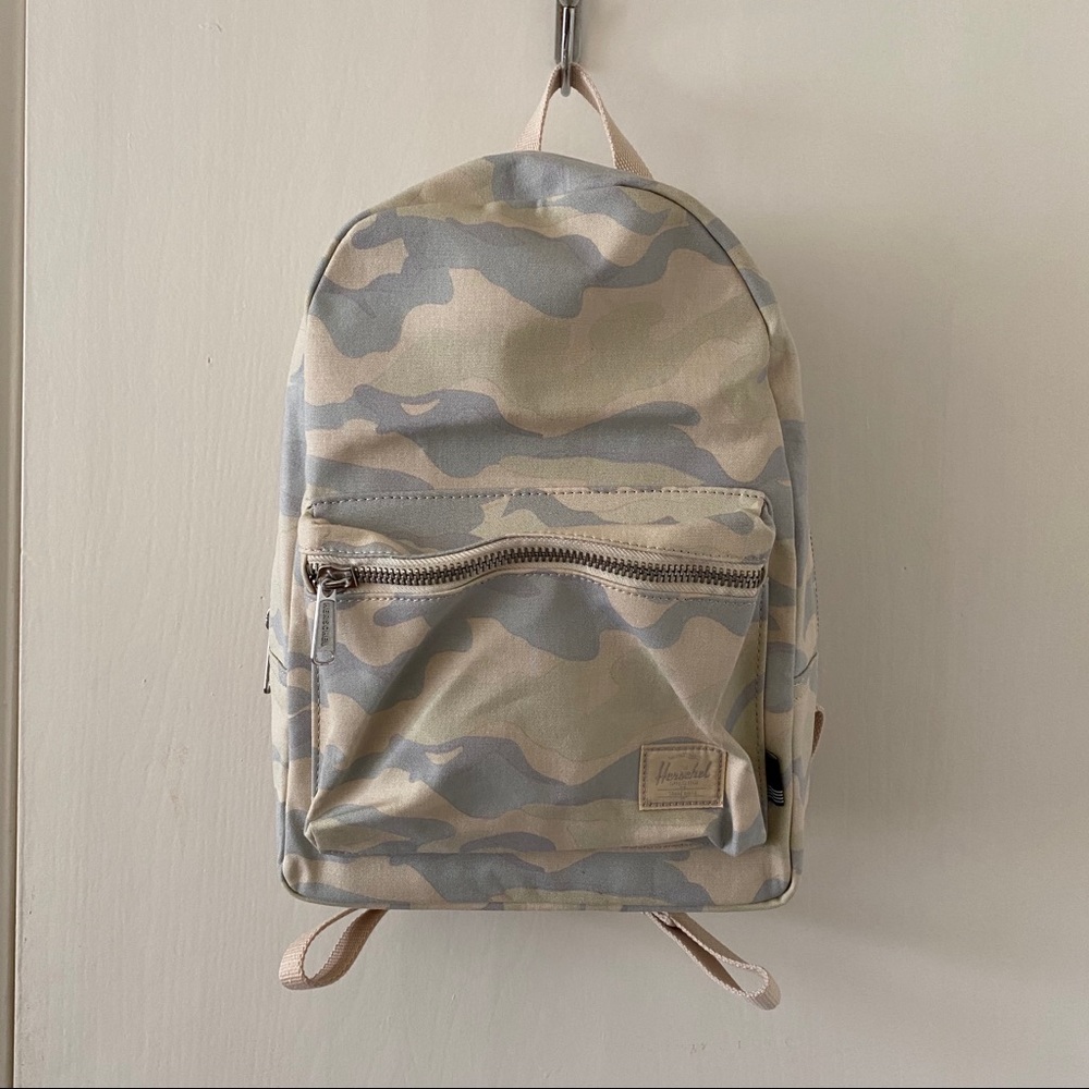 NWT Herschel Grove Backpack White Camo XS/S